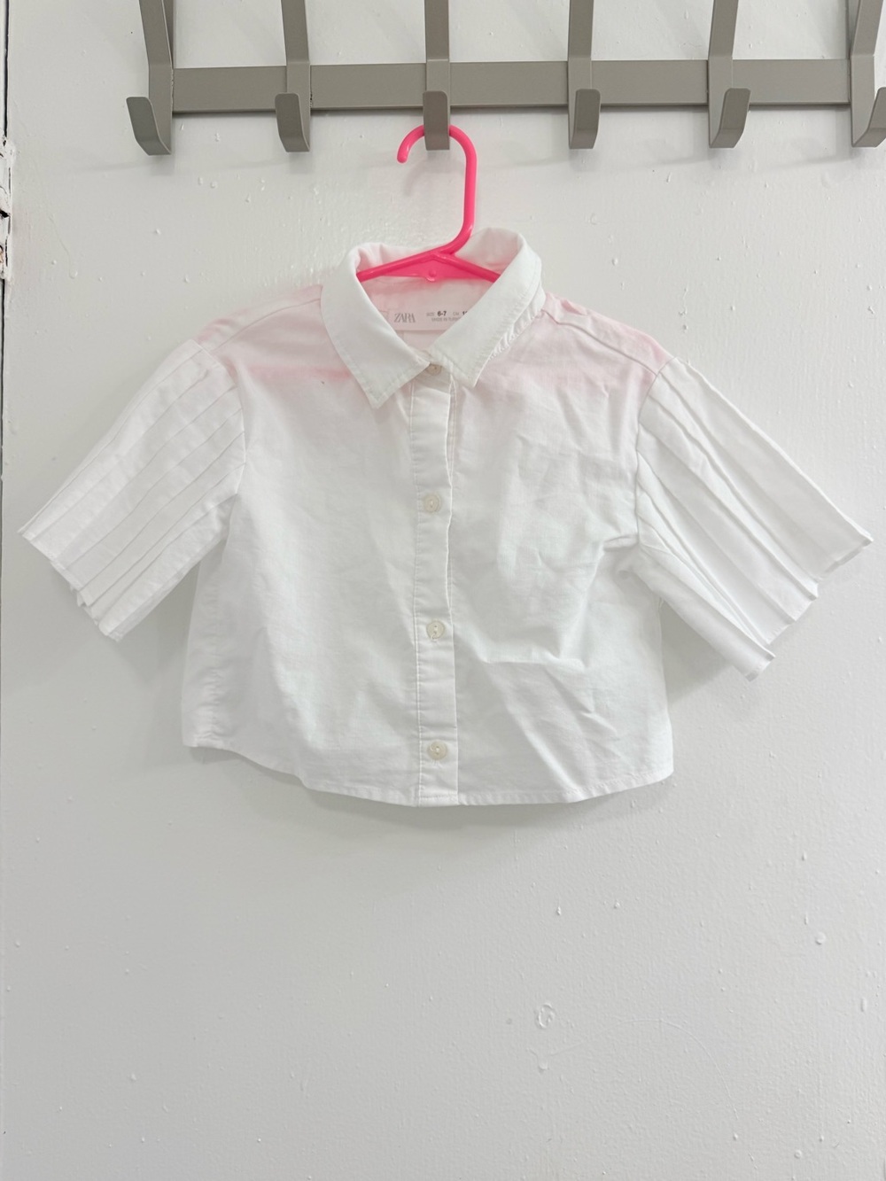 ZARA short-sleeved cropped button down shirt size 6-7 👧